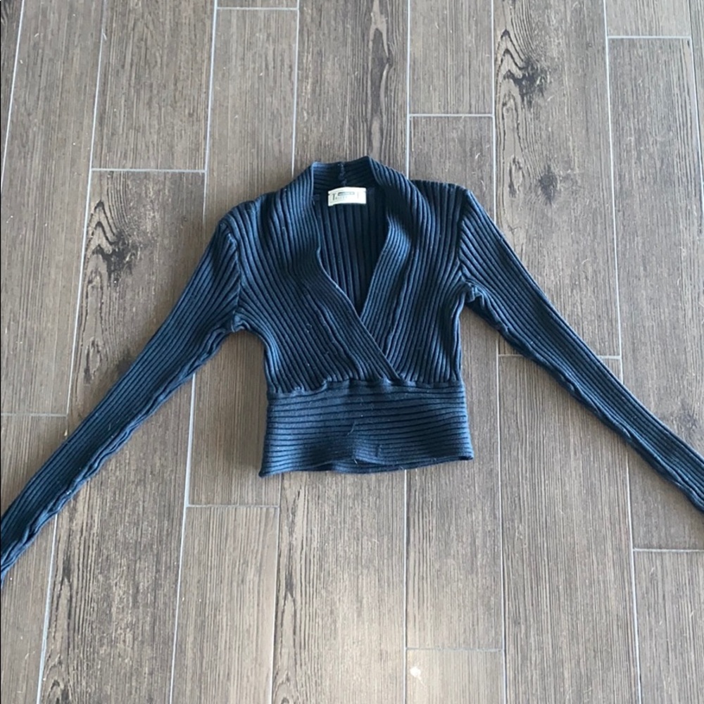 Black Vintage Ribbed Knit Cropped Sweater